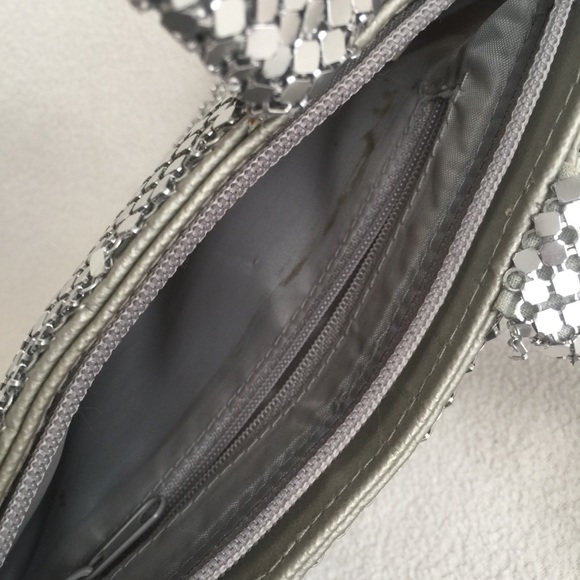 Small Silver Metal Chain Mail Mesh Purse - Picture 4 of 4